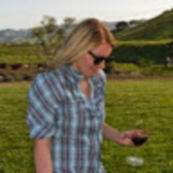 Meet your Posher, Elizabeth - Picture 1 of 1